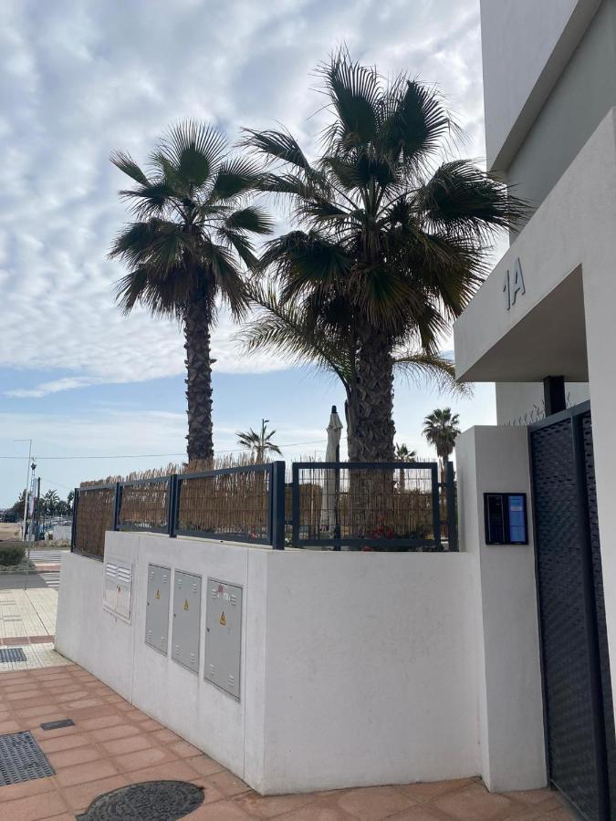 Apartamento Sealine Torrox Costa By The Beach مالقة المظهر الخارجي الصورة